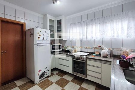 Casa à venda com 285m², 3 quartos e 5 vagas Casa à venda com 285m², 3 quartos e 5 vagasCozinha