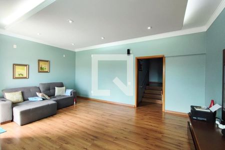 Sala de vídeo  de casa à venda com 3 quartos, 285m² em Jardim Nova Europa, Campinas