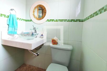 Casa à venda com 285m², 3 quartos e 5 vagas Casa à venda com 285m², 3 quartos e 5 vagasLavabo