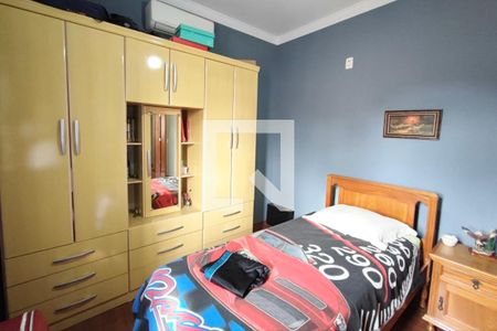 Casa à venda com 285m², 3 quartos e 5 vagas Casa à venda com 285m², 3 quartos e 5 vagasQuarto 3