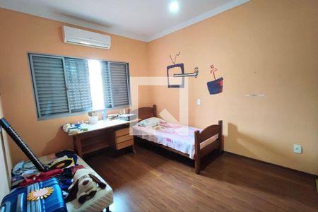 Casa à venda com 285m², 3 quartos e 5 vagas Casa à venda com 285m², 3 quartos e 5 vagasQuarto 2