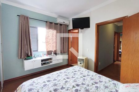 Casa à venda com 285m², 3 quartos e 5 vagas Casa à venda com 285m², 3 quartos e 5 vagasQuarto suite