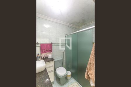 Casa à venda com 150m², 5 quartos e 2 vagasBanheiro suíte - casa 1