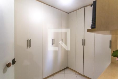 Casa à venda com 150m², 5 quartos e 2 vagasCloset suíte - casa 1