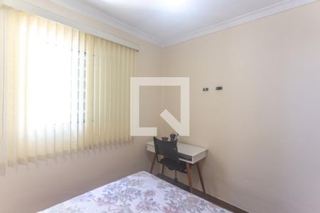 Casa à venda com 150m², 5 quartos e 2 vagasQuarto 3 - casa 2