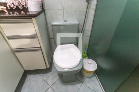 Casa à venda com 150m², 5 quartos e 2 vagasBanheiro suíte - casa 1