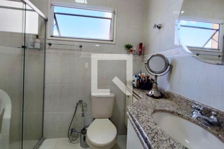 Apartamento à venda com 114m², 3 quartos e 1 vaga Apartamento à venda com 114m², 3 quartos e 1 vagaBanheiro suíte