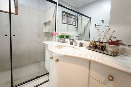 Apartamento à venda com 114m², 3 quartos e 1 vaga Apartamento à venda com 114m², 3 quartos e 1 vagaBanheiro