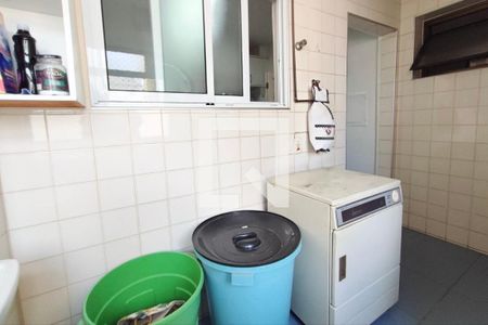 Apartamento à venda com 114m², 3 quartos e 1 vaga Apartamento à venda com 114m², 3 quartos e 1 vagaÁrea de Serviço