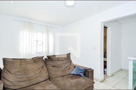 Sala de casa à venda com 3 quartos, 177m² em Jardim Moreira, Guarulhos