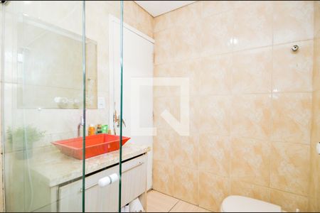 Casa à venda com 177m², 3 quartos e 3 vagasBanheiro da Suíte 2