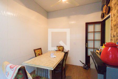 Casa de condomínio à venda com 350m², 5 quartos e 1 vagaCozinha