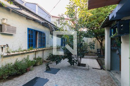 Casa de condomínio à venda com 350m², 5 quartos e 1 vagaQuintal