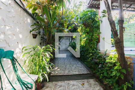 Casa de condomínio à venda com 350m², 5 quartos e 1 vagaGaragem