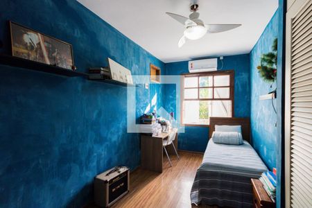 Casa de condomínio à venda com 350m², 5 quartos e 1 vagaQuarto 3