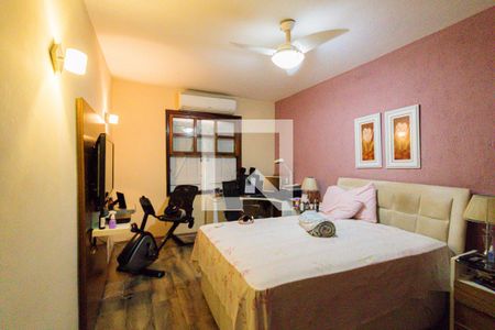 Casa de condomínio à venda com 350m², 5 quartos e 1 vagaQuarto 5 - Suíte