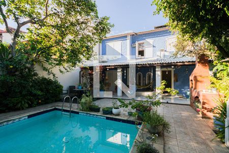 Casa de condomínio à venda com 350m², 5 quartos e 1 vagaFachada