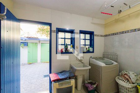 Casa de condomínio à venda com 350m², 5 quartos e 1 vagaLavanderia