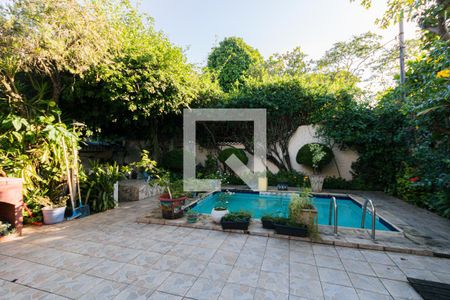 Casa de condomínio à venda com 350m², 5 quartos e 1 vagaPiscina