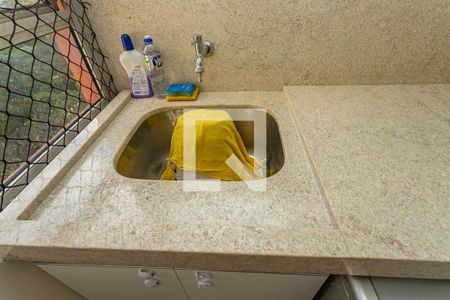 Apartamento para alugar com 85m², 3 quartos e 1 vagaÁrea de serviço 