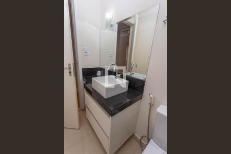 Apartamento para alugar com 85m², 3 quartos e 1 vagaBanheiro social 