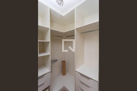 Apartamento para alugar com 85m², 3 quartos e 1 vagaCloset 