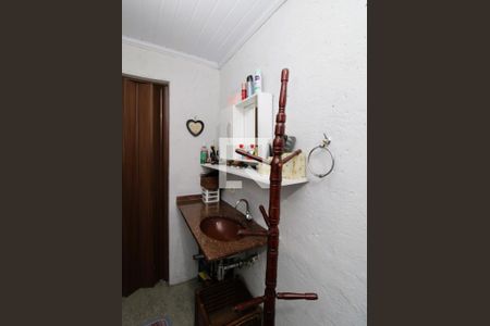 Casa à venda com 210m², 2 quartos e 3 vagasBanheiro 2