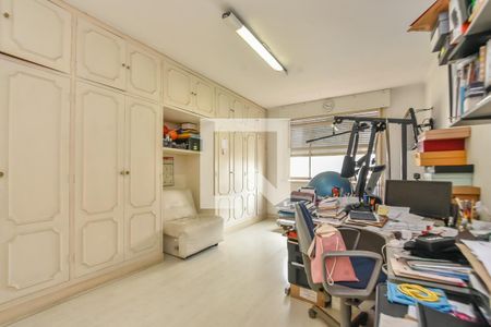 Apartamento à venda com 345m², 4 quartos e 3 vagasQuarto 3