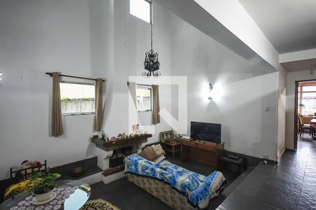 Sala de tv de casa à venda com 3 quartos, 600m² em Vila Tramontano, São Paulo
