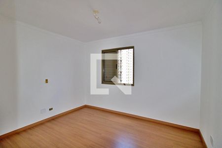 Apartamento para alugar com 110m², 3 quartos e 2 vagas Apartamento para alugar com 110m², 3 quartos e 2 vagasQuarto 3