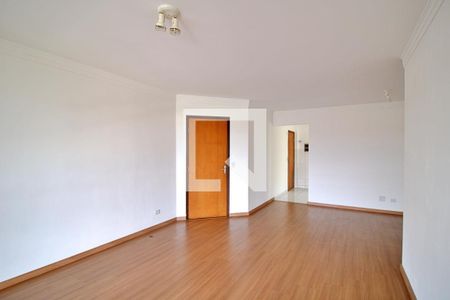 Sala de apartamento para alugar com 3 quartos, 110m² em Chácara Agrindus, Taboão da Serra