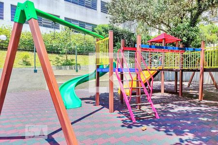 Apartamento para alugar com 110m², 3 quartos e 2 vagas Apartamento para alugar com 110m², 3 quartos e 2 vagasÁrea Comum - Playground