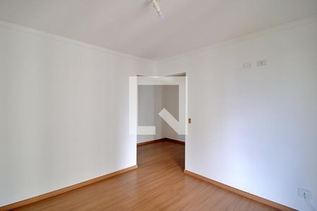 Apartamento para alugar com 110m², 3 quartos e 2 vagas Apartamento para alugar com 110m², 3 quartos e 2 vagasSuíte