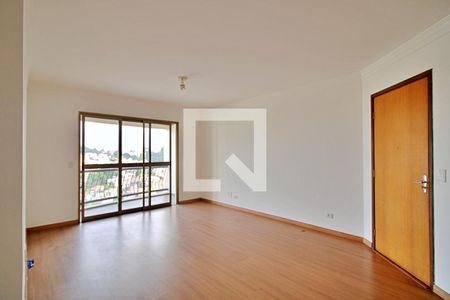 Sala de apartamento para alugar com 3 quartos, 110m² em Chácara Agrindus, Taboão da Serra