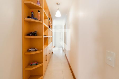 Apartamento à venda com 480m², 3 quartos e 3 vagas Apartamento à venda com 480m², 3 quartos e 3 vagasCorredor