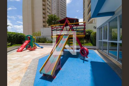 Apartamento à venda com 94m², 3 quartos e 2 vagasÁrea comum - Playground