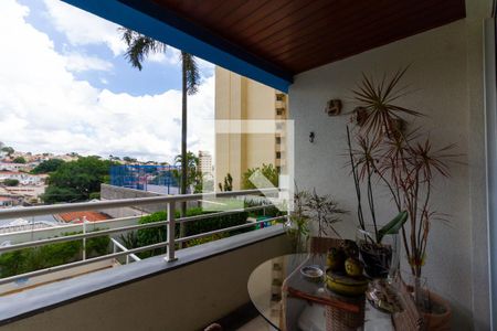 Sacada de apartamento à venda com 3 quartos, 94m² em Vila Ipojuca, São Paulo