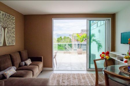 Apartamento à venda com 120m², 2 quartos e 2 vagasSala