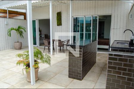 Apartamento à venda com 120m², 2 quartos e 2 vagasVaranda