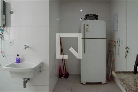 Apartamento à venda com 120m², 2 quartos e 2 vagasArea de serviço