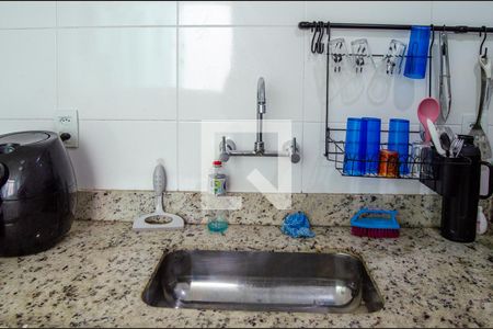 Apartamento à venda com 120m², 2 quartos e 2 vagasCozinha