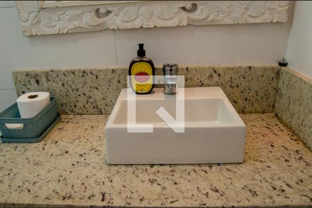 Apartamento à venda com 120m², 2 quartos e 2 vagasBanheiro da Suite 2 