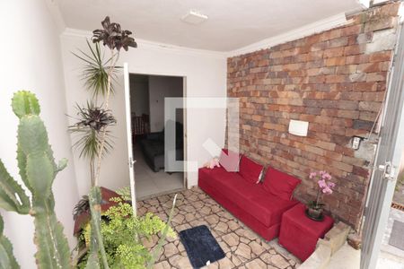 Entrada de casa para alugar com 3 quartos, 100m² em Santa Helena, Contagem