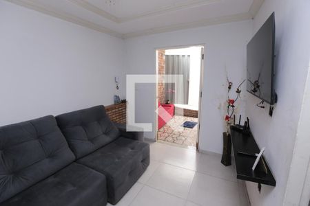 Sala de casa para alugar com 3 quartos, 100m² em Santa Helena, Contagem