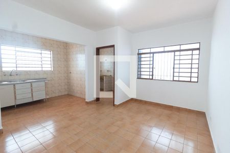 Casa à venda com 380m², 2 quartos e 8 vagasCozinha