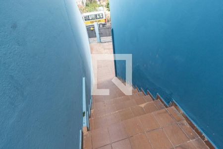 Casa à venda com 380m², 2 quartos e 8 vagasEscada