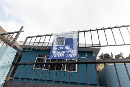 Casa à venda com 380m², 2 quartos e 8 vagasFachada