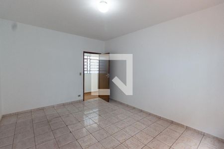 Casa à venda com 380m², 2 quartos e 8 vagasQuarto 2