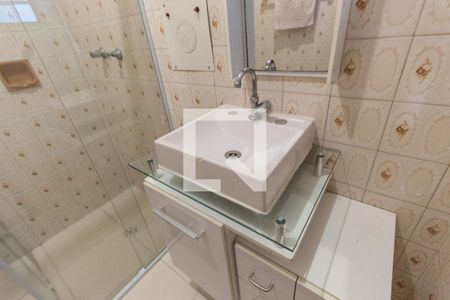 Casa à venda com 380m², 2 quartos e 8 vagasBanheiro