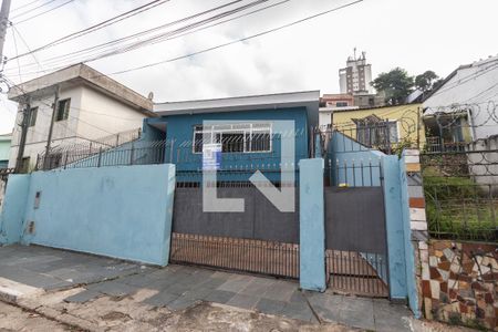 Casa à venda com 380m², 2 quartos e 8 vagasFachada